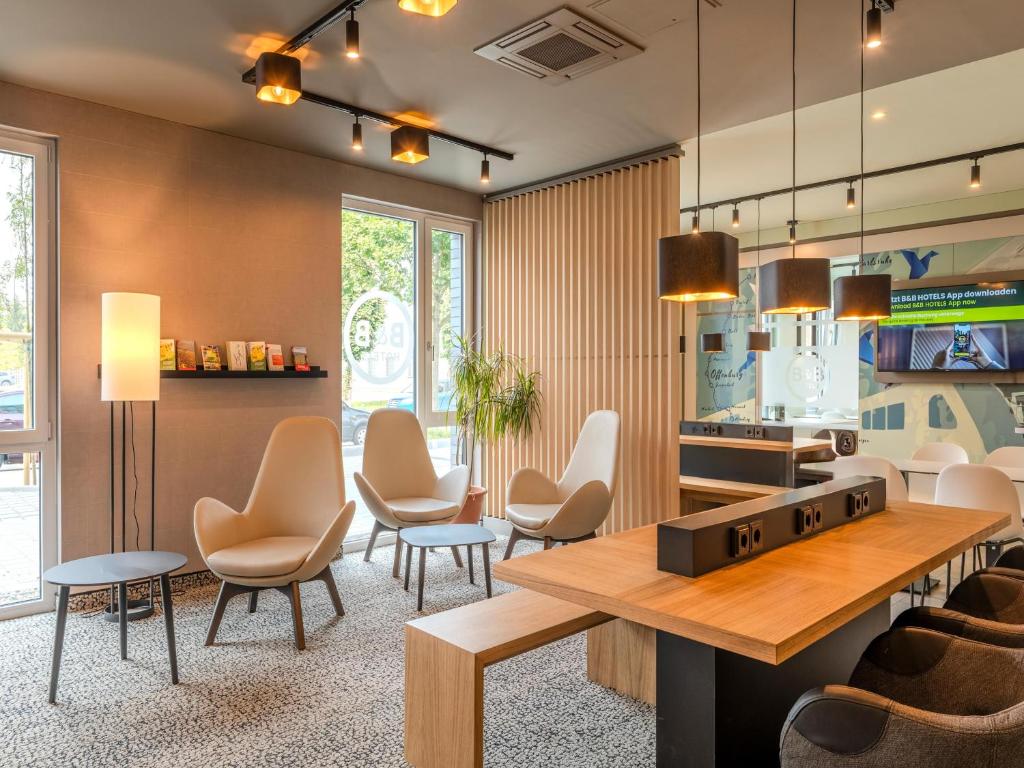 Posezení v ubytování B&B HOTEL Offenburg-Hbf