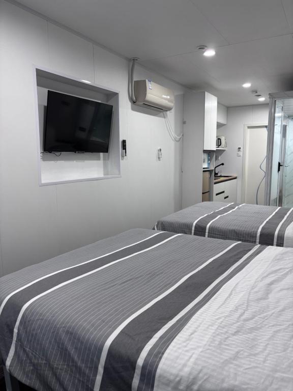 Amber Lake A - Resim 9