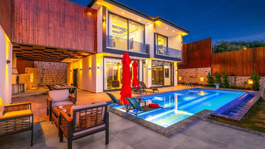 Swimmingpoolen hos eller tæt på Luxury 2 Bedroom Villa - 1600