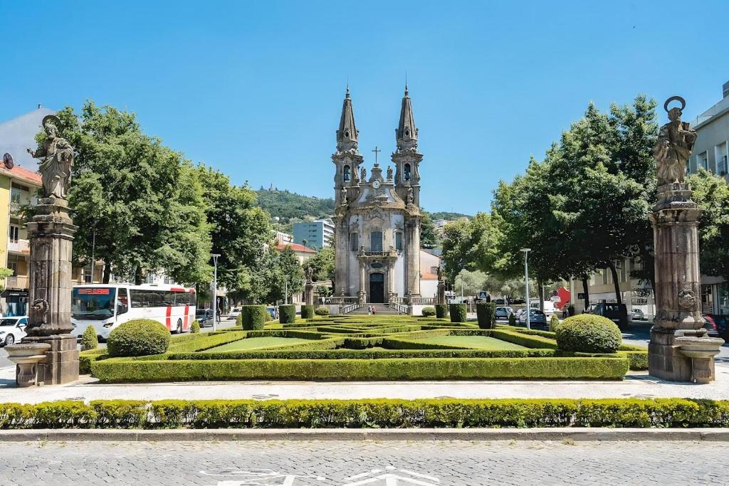 Casa Velhinha - Design, Culture and Comfort in Guimarães - 13