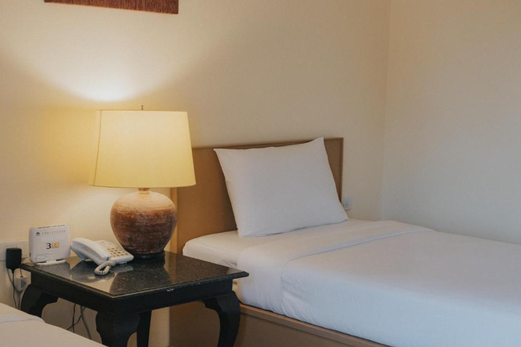 Nonthaburi Palace Hotel - Quarto Twin Deluxe