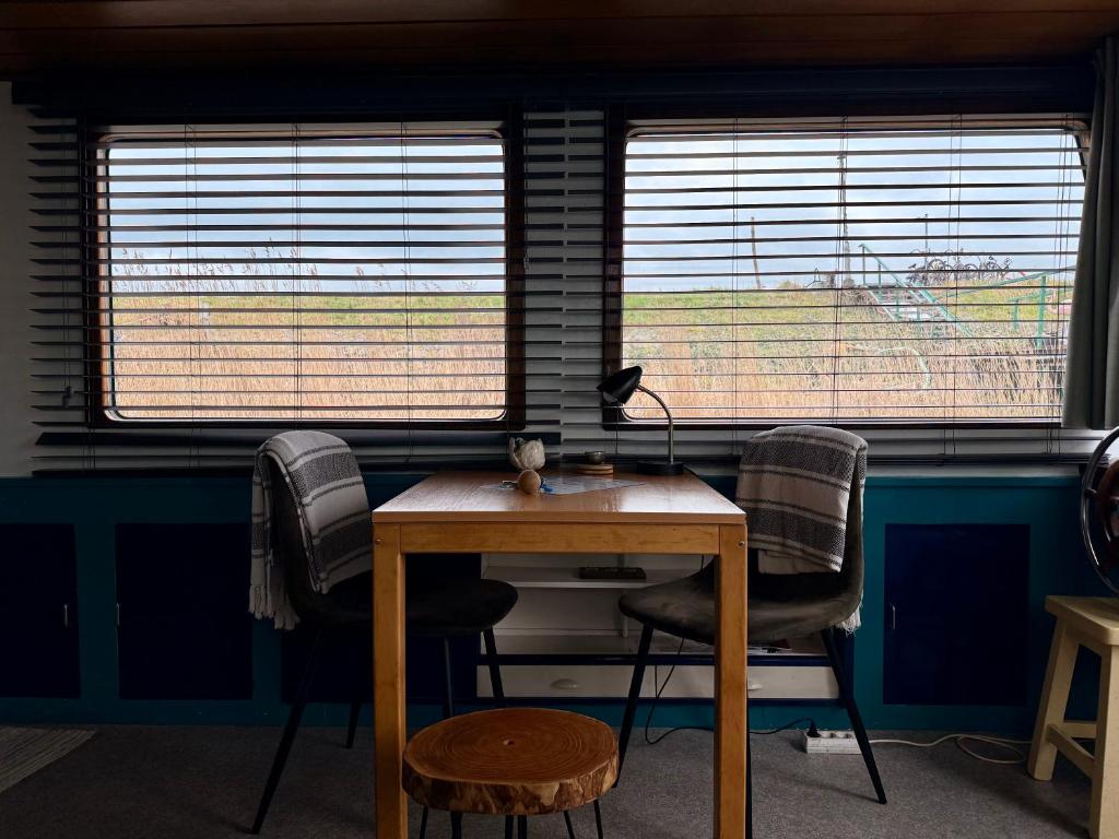 Fotografie z fotogalerie ubytování Floating B&B Amsterdam v destinaci Amsterdam