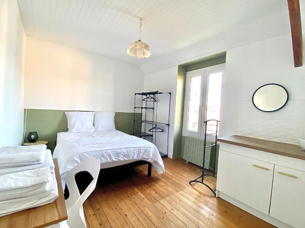 Photo de la galerie de l'établissement Chambre lumineuse en coloc pour 1 étudiant ou jeune actif, à Ploërmel