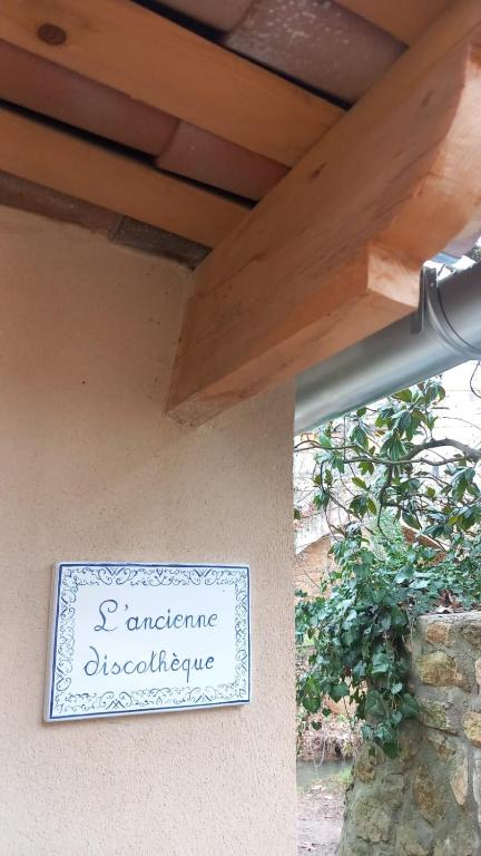 Certifikát, hodnocení, plakát nebo jiný dokument vystavený v ubytování Le Vieux Moulin de Jouques