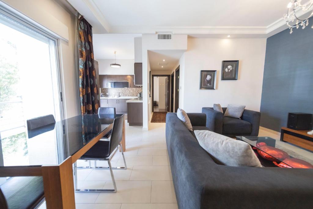 Zona d'estar a Tower Apartment