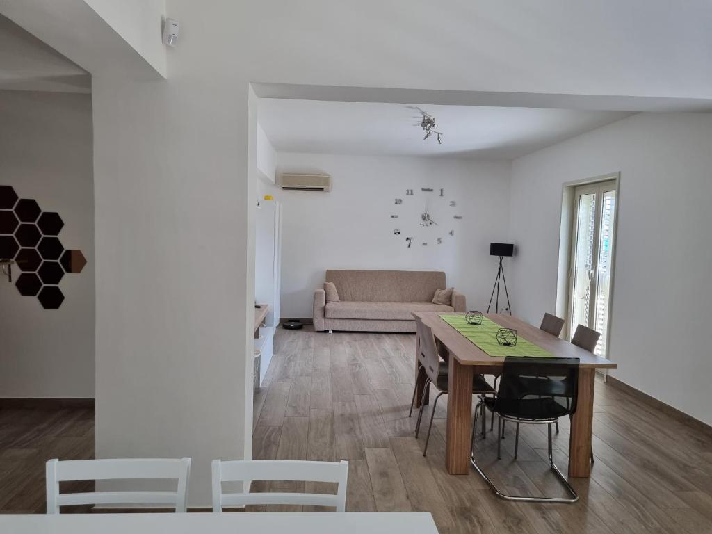 Χώρος καθιστικού στο Apartment Milazzo - Trilocale sul mare