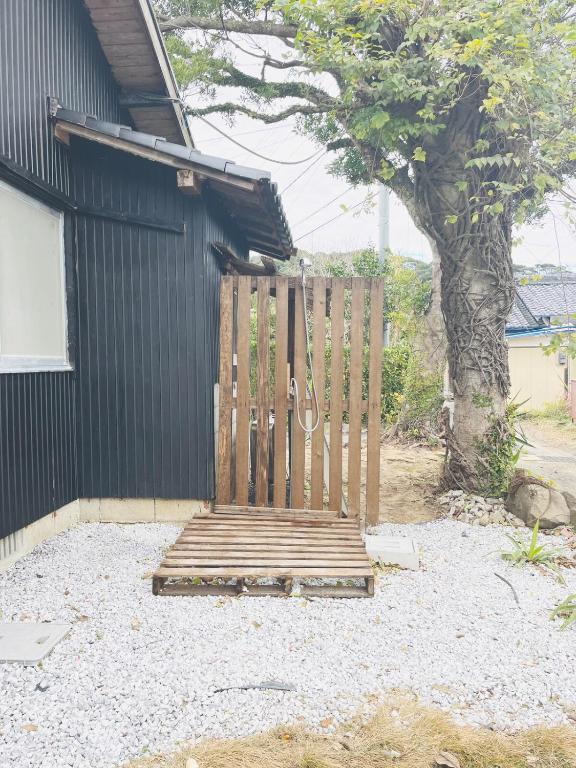 日南市にあるビーチまで徒歩一分の庭付き一棟貸し伊比井ステイのギャラリーの写真
