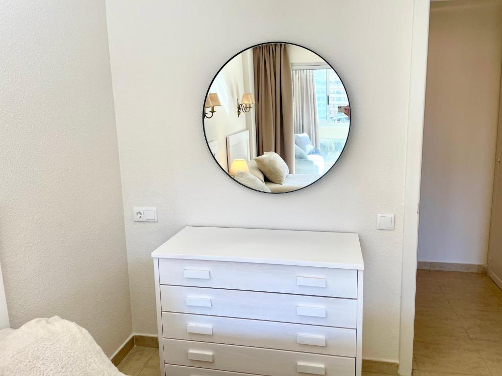 Zdjęcie z galerii obiektu Relax y Confort, Apartamento Reformado con Piscina w mieście Benidorm