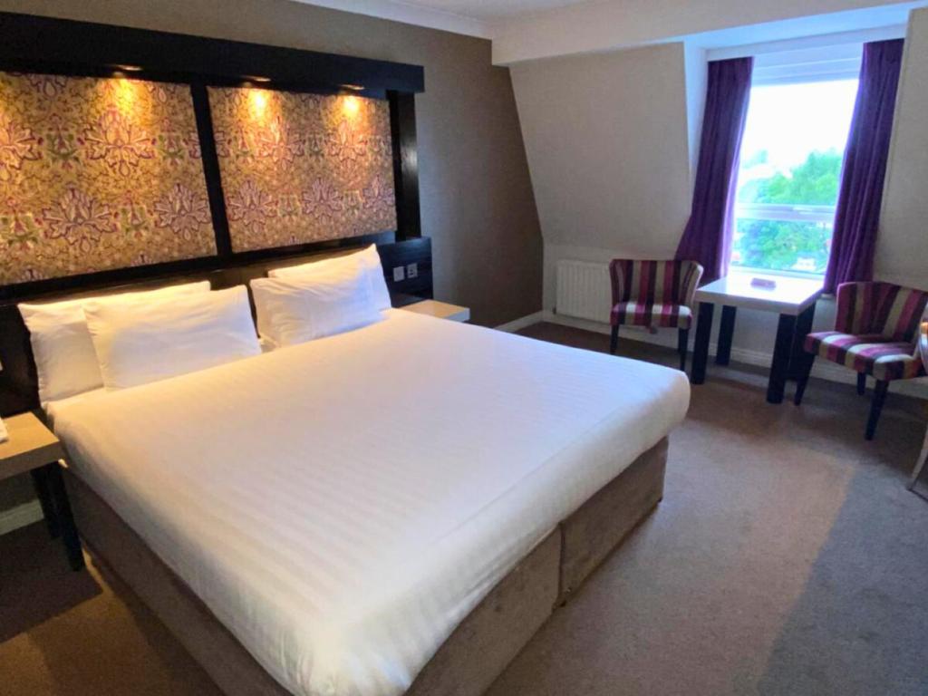 Flannery's Hotel - Resim 7