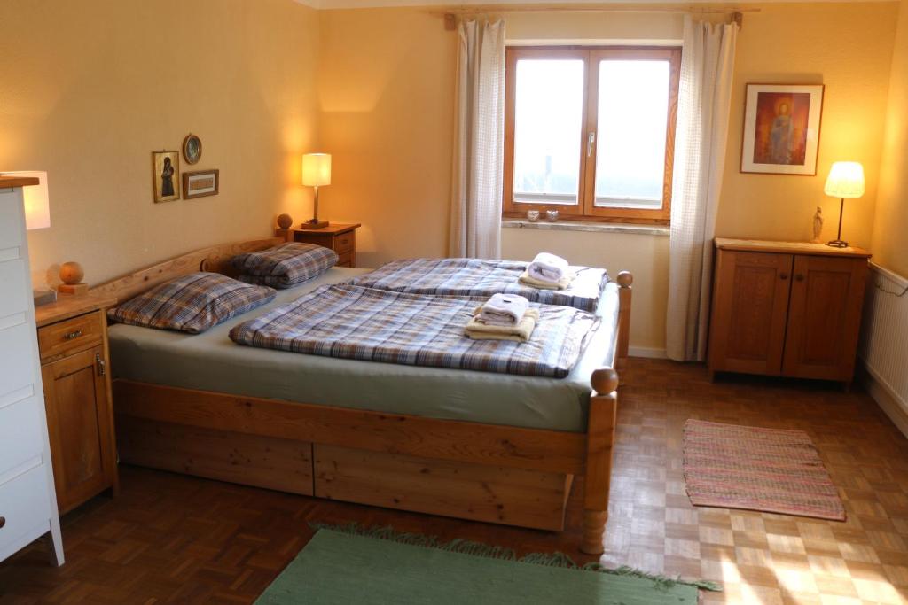 Łóżko lub łóżka w pokoju w obiekcie Bio Archehof Zachhiesen - stay & relax