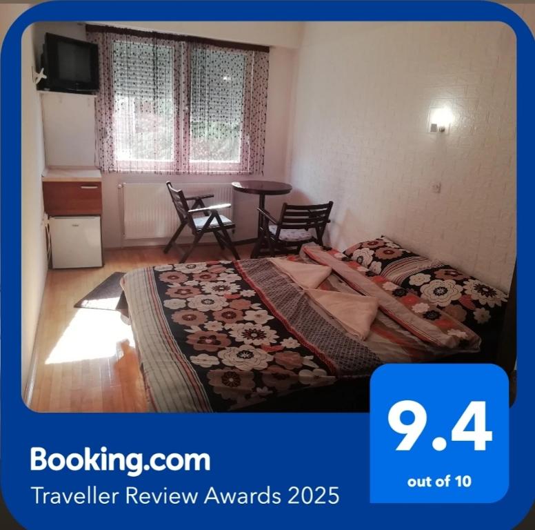 Prostor za sedenje u objektu Toshe