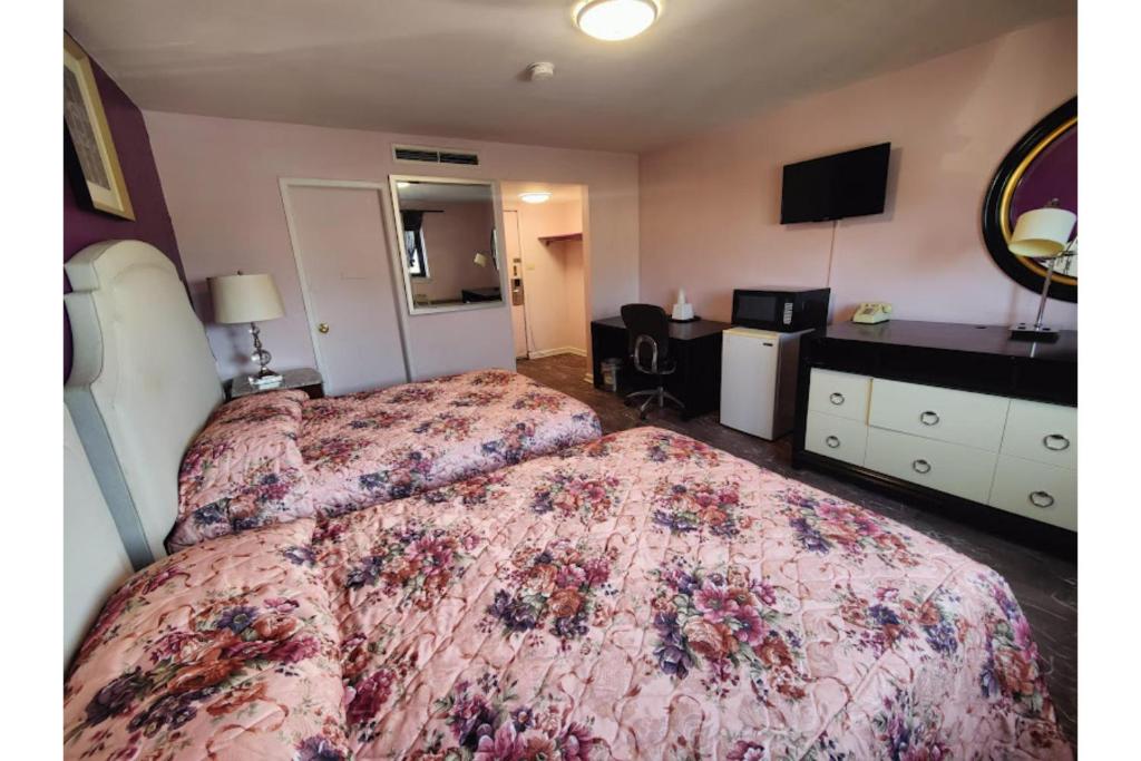 Motel Edgebrook Chicago North Shore By Oyoにあるベッド