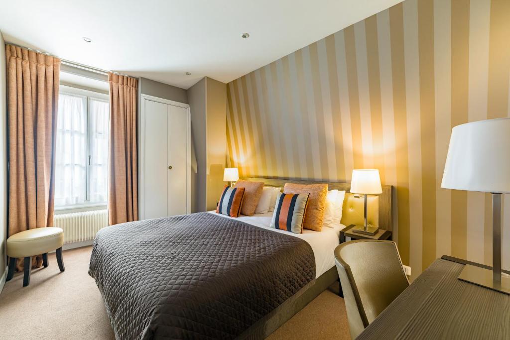 Eiffel Kennedy - Resim 1