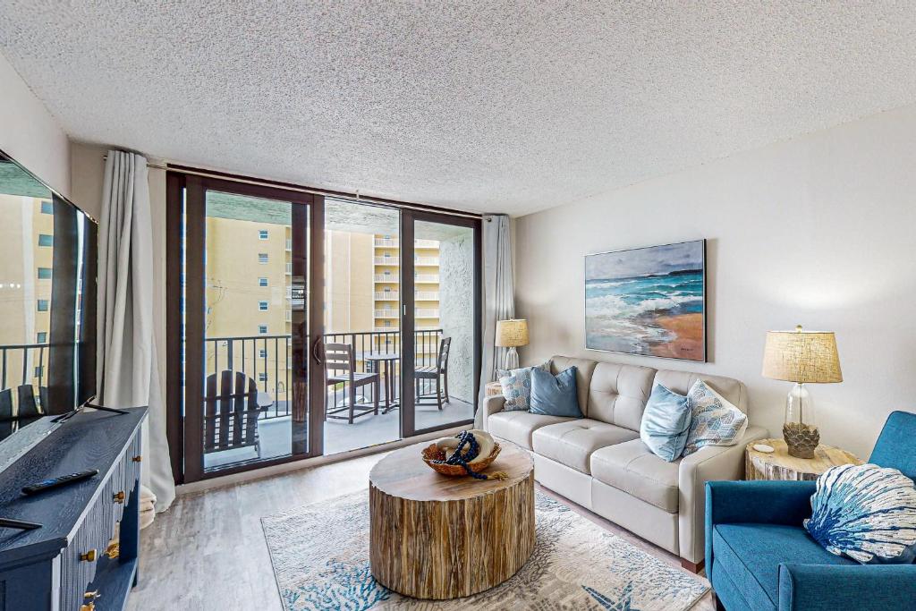 Χώρος καθιστικού στο Ocean Trillium Suites 401