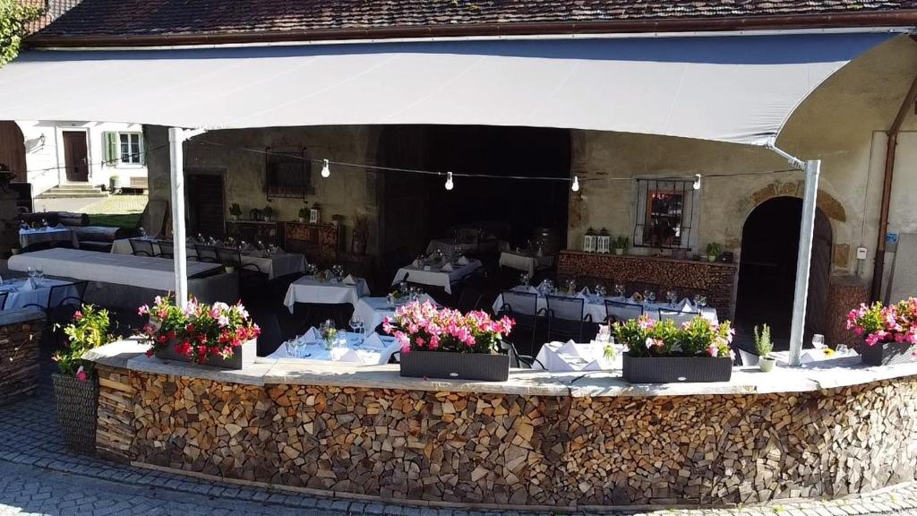 Restaurace v ubytování Hotel Gasthaus Hirschen