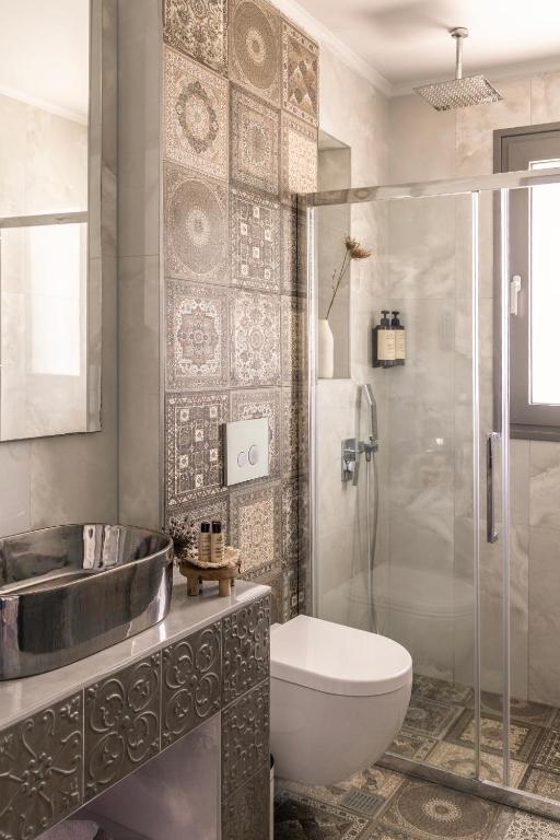 Blue Carpet Luxury Suites - 6