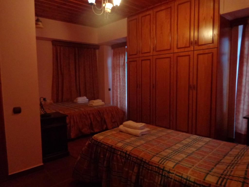 Postel nebo postele na pokoji v ubytování Alonaki Guesthouse