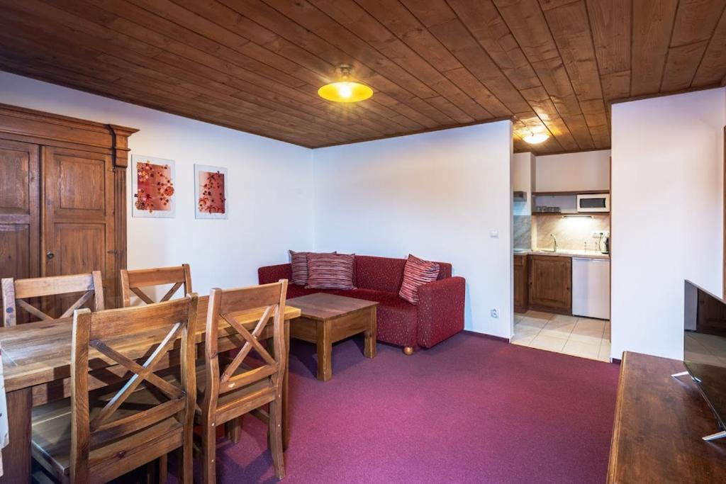 Kuchyň nebo kuchyňský kout v ubytování Apartmánový dom Vila Maroš
