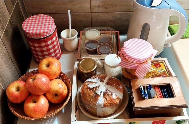 Φαγητό σε αυτό το διαμέρισμα ή κάπου εκεί κοντά