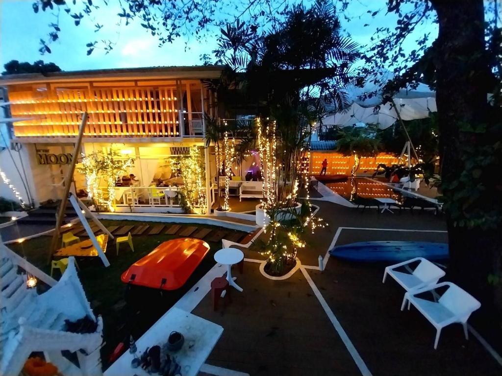 Fotografie z fotogalerie ubytování To The Moon Guesthouse v destinaci Chiang Mai