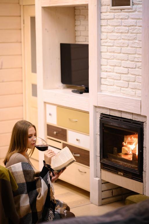 TV a/nebo společenská místnost v ubytování Voevodyno Resort