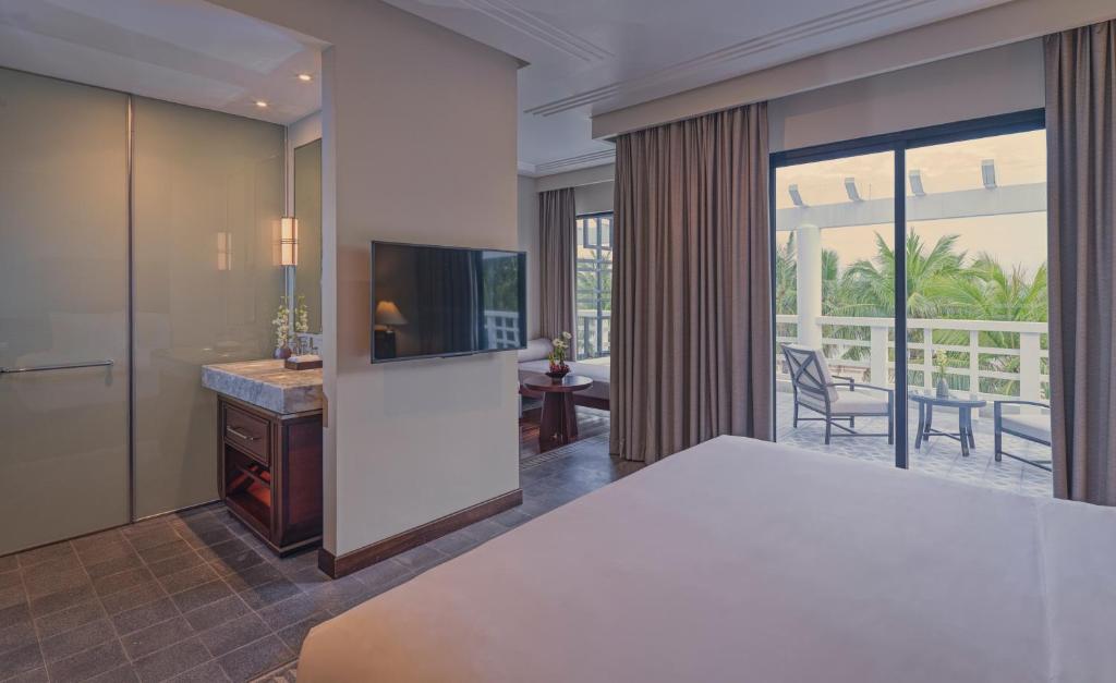 Azerai La Residence, Hue - 11