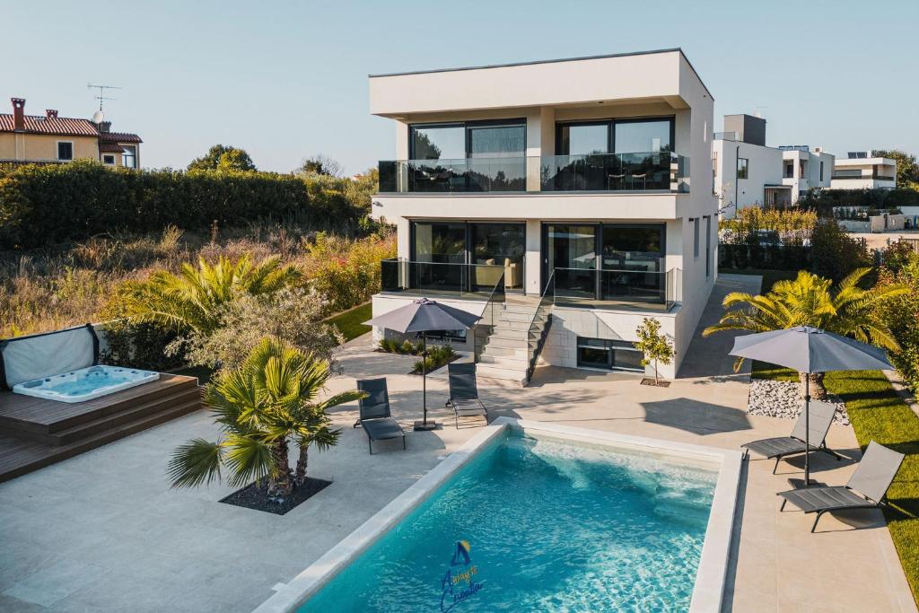 Villa Sandro by AwayToCroatia