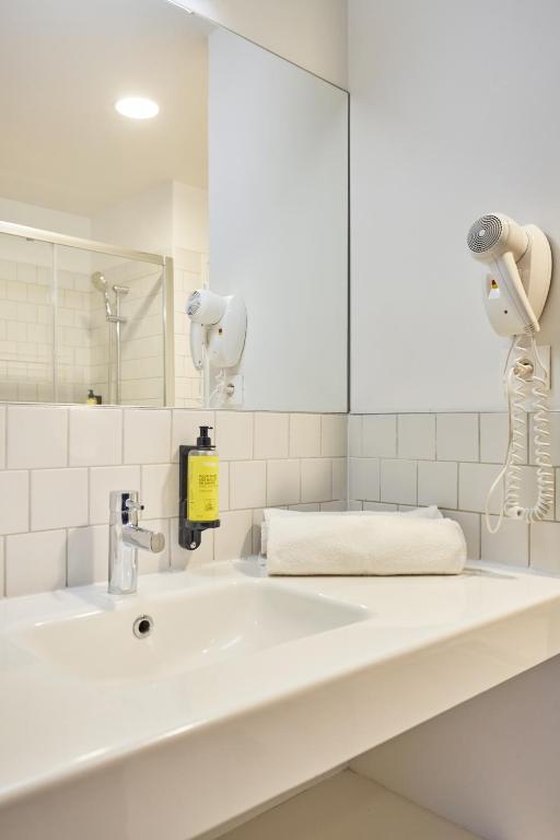 Appart Hotel Odalys City Paris XVII - Resim 39