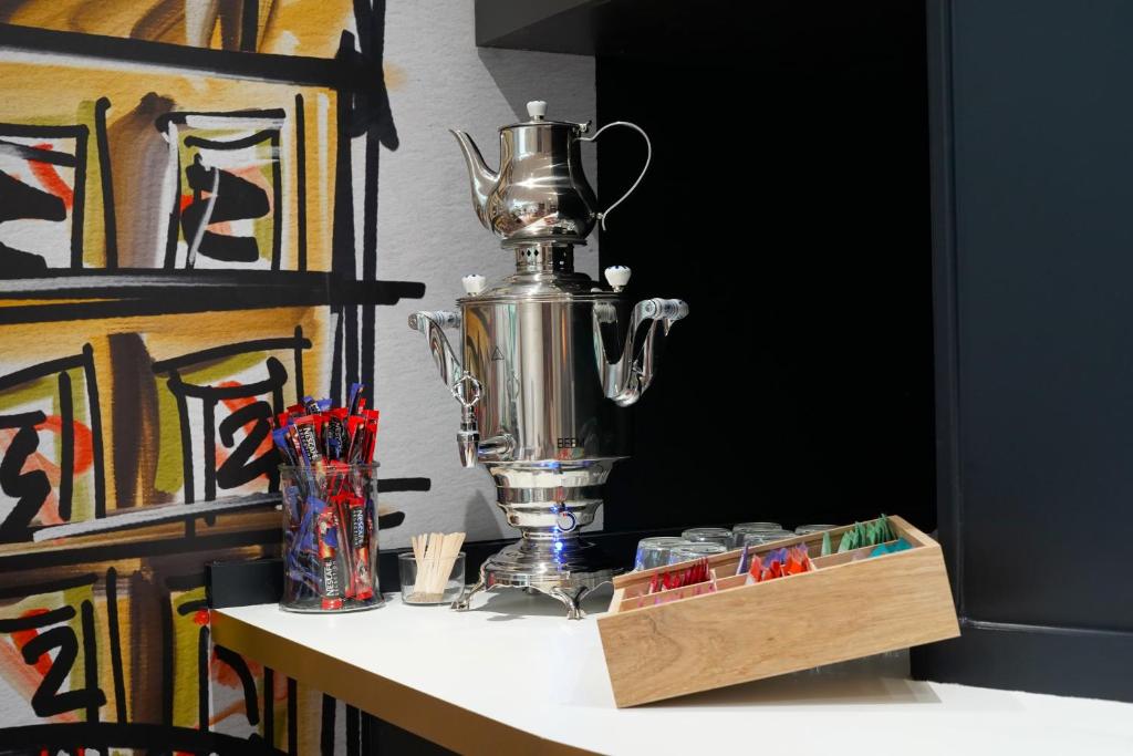 Hôtel Le Montmartre Saint Pierre - Resim 13