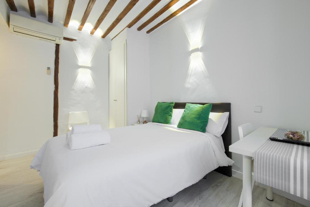 Apartamentos RyC - Studio