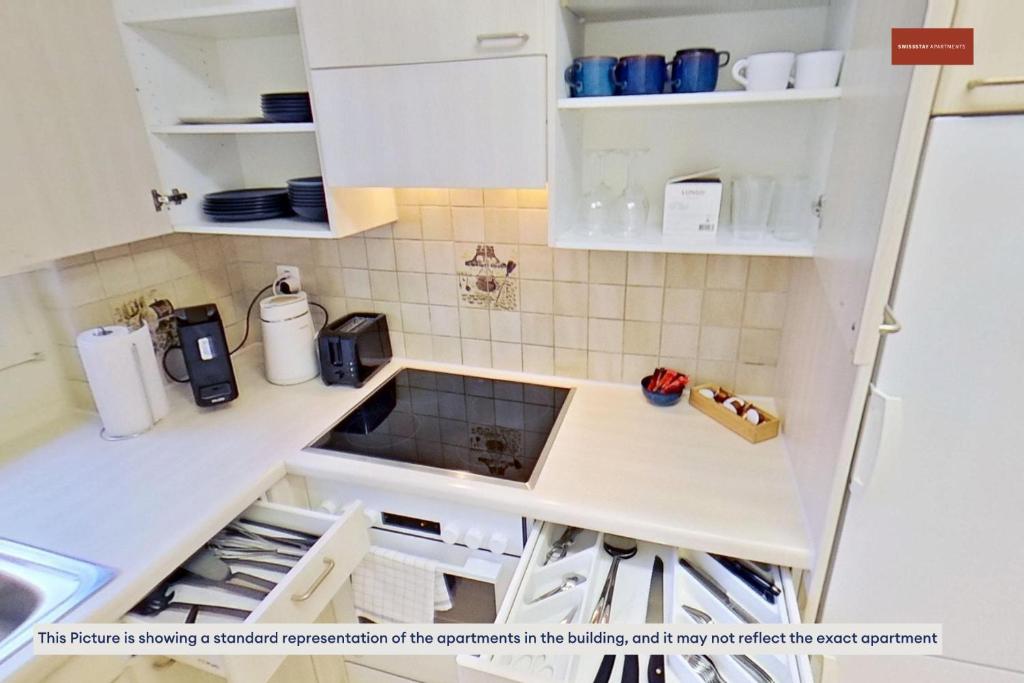 Charming Apartment 15 Mins from City Life - Resim 10