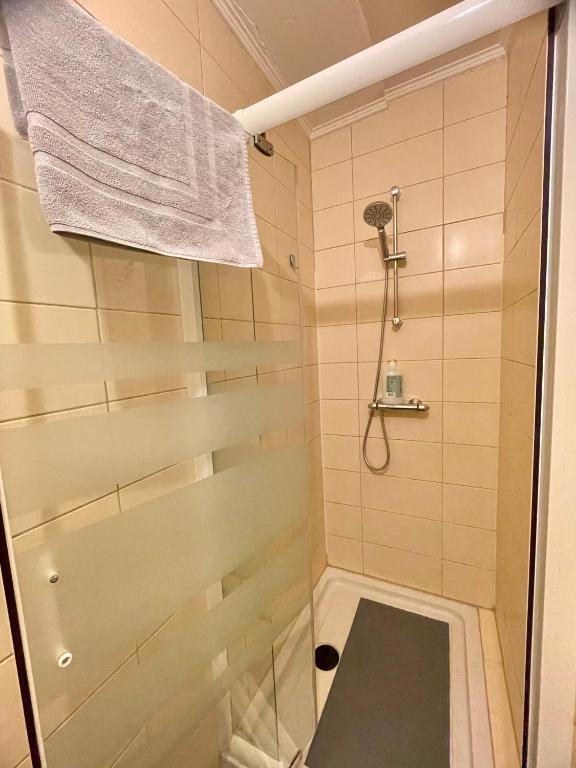 Luxembourg Tram Station Rooms - Resim 7