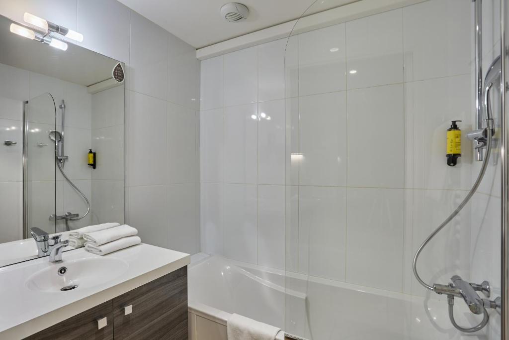 Appart Hotel Odalys City Paris Montmartre - Resim 24