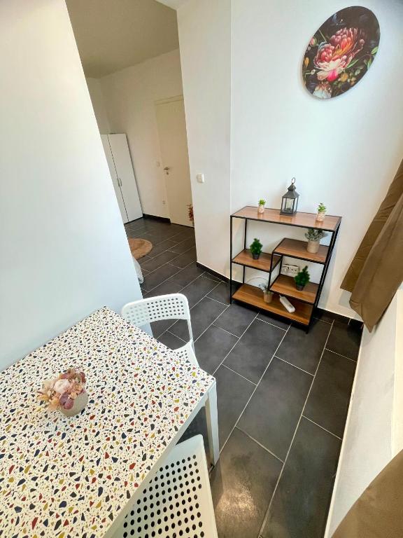 Luxembourg Tram Station Rooms - Resim 8