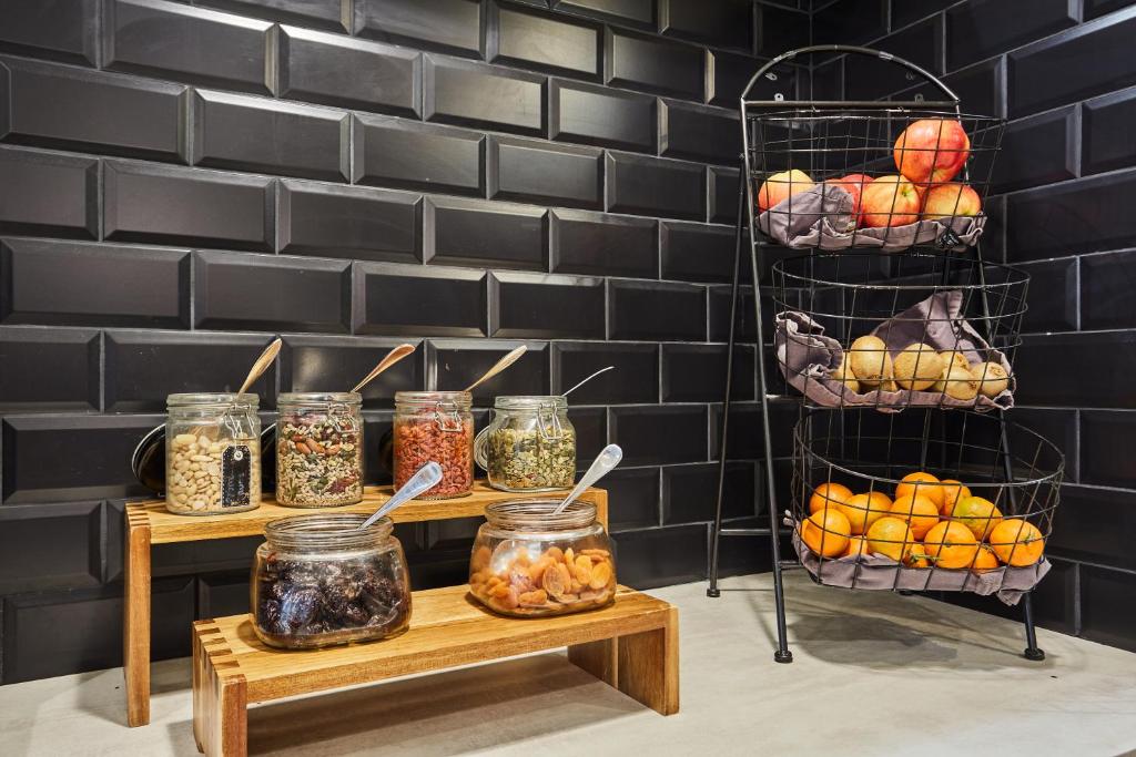 Appart Hotel Odalys City Paris Montmartre - Resim 11