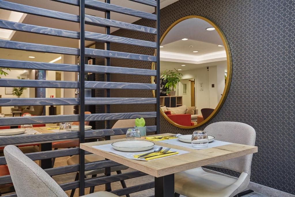Appart Hotel Odalys City Paris Montmartre - Resim 37