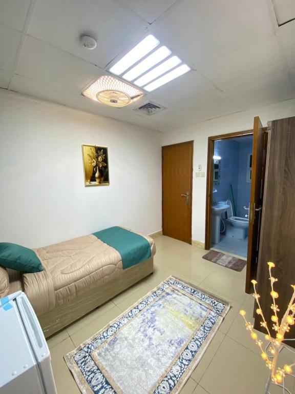 Postel nebo postele na pokoji v ubytování Luxury Private Rooms for Men