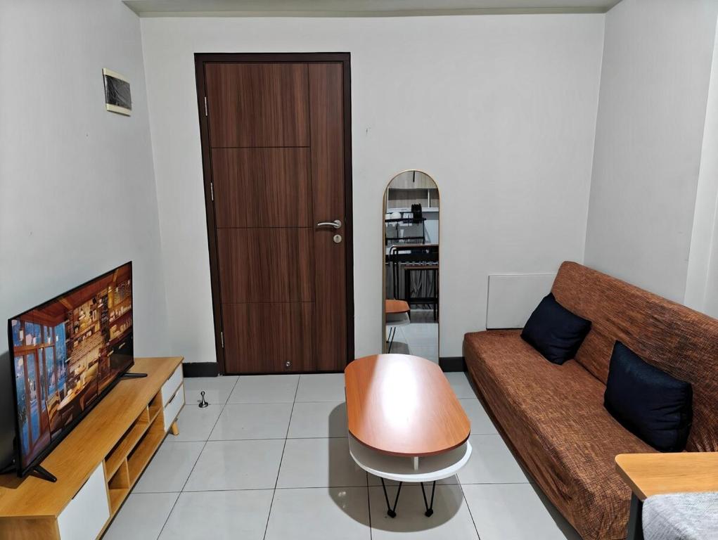 Gallery image of Cheapest 2BR Pluit Sea View Apt with Pool by 2ndHome in Jakarta