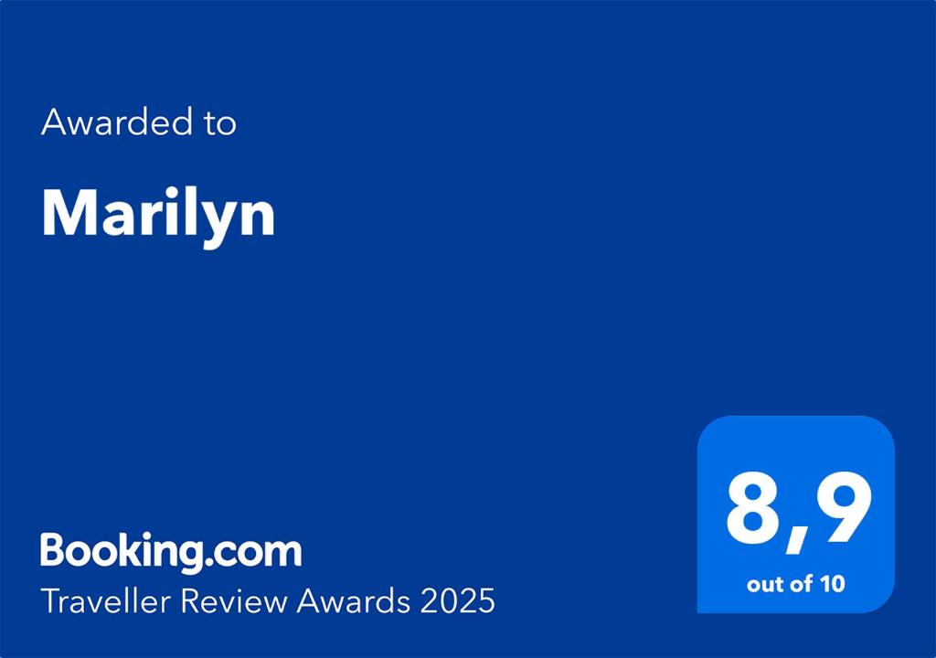 Certifikát, hodnocení, plakát nebo jiný dokument vystavený v ubytování Marilyn
