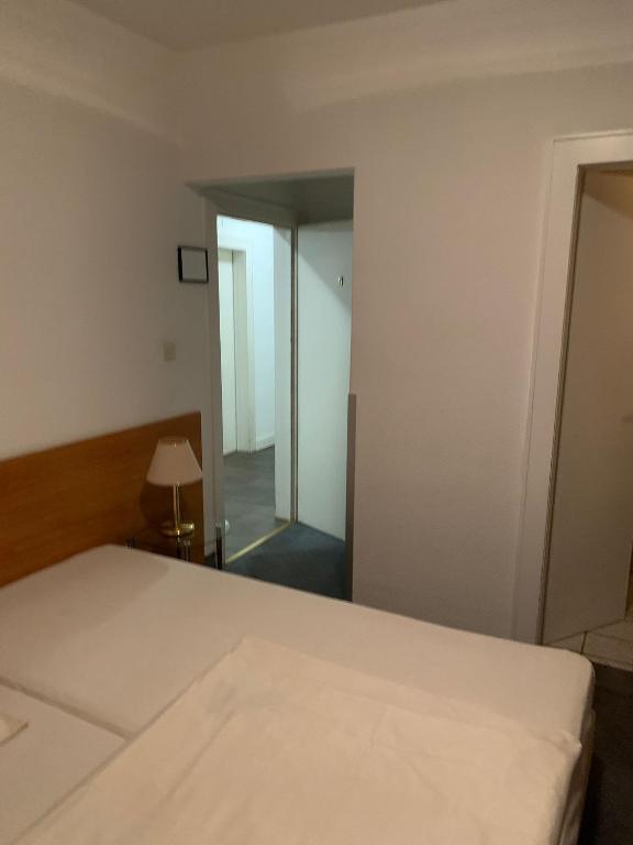 Waldhotel Hensel's Felsenkeller - Resim 2