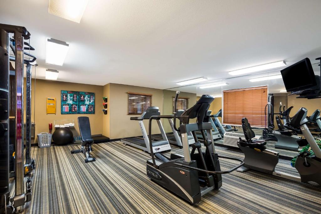 Sonesta Simply Suites Denver West Federal Center photo