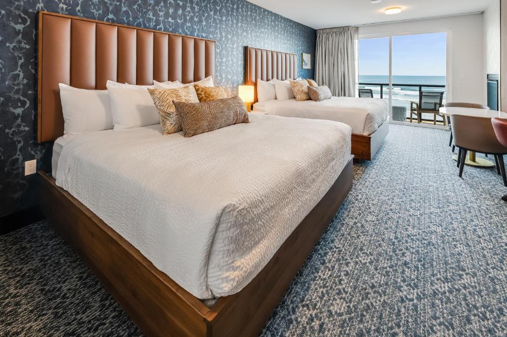 The Whaler - Newport - 