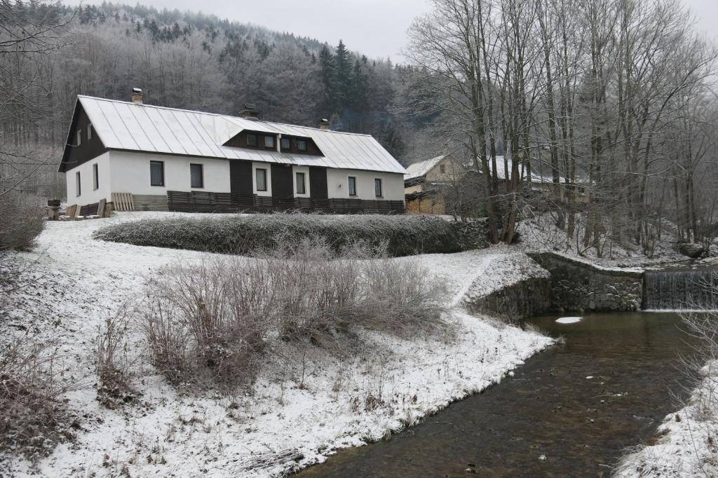 Guest House U Lakomce v zimě