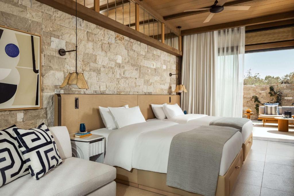 
Aesthesis Bungalow Queen with private pool
