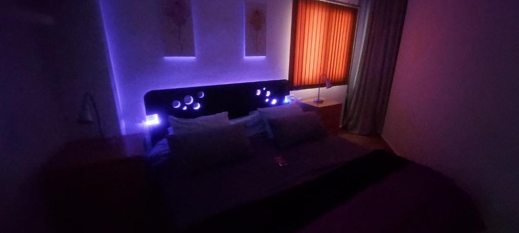Posteľ alebo postele v izbe v ubytovaní Country Sun Apartments