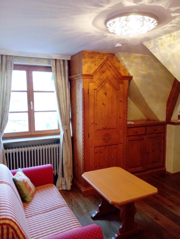 Eichen Schlössl - Resim 17