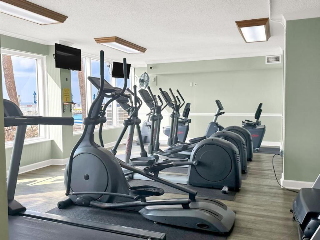 Fitness centrum a/nebo fitness zařízení v ubytování Regency Towers 1104