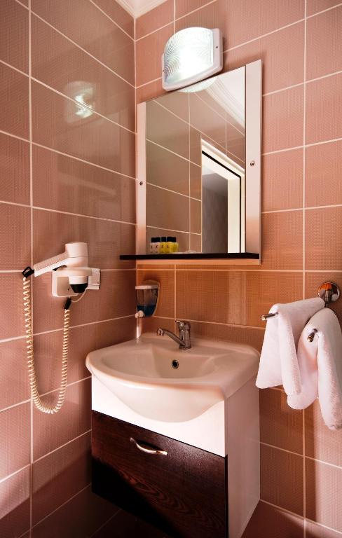 Koupelna v ubytování Ciner Hotel