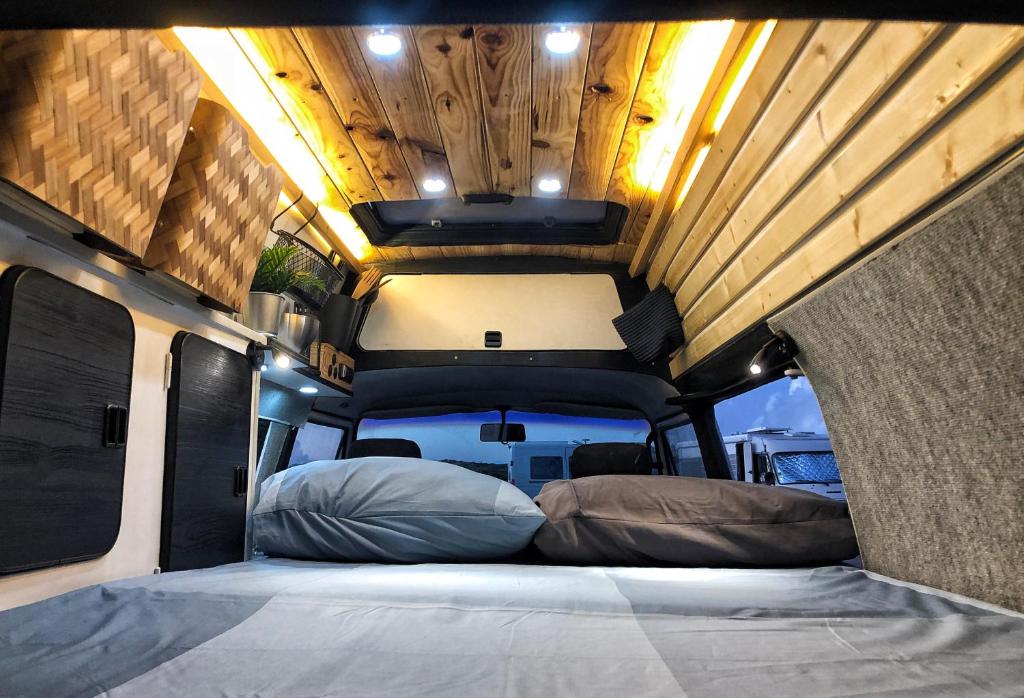 Posezení v ubytování Camelvans Lanzarote Wesfalia volkswagen T3