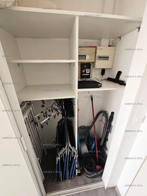 Kuchyňa alebo kuchynka v ubytovaní Résidence Héliopolis Bâtiment L - Studio 2 pers. CAP d'AGDE MAE-4494